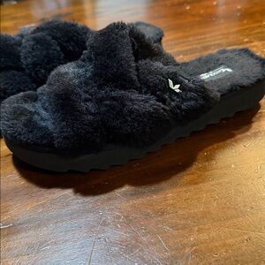 KOOLABURRA BY UGG CAMEAL SLIDE SLIPPERS💖